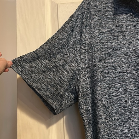 Under Armour Polo Shirt Size XL Blue Loose - Picture 4 of 7